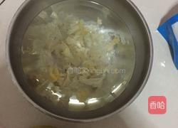 冰糖雪梨银耳羹的做法图解2