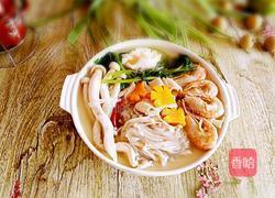 菌菇海鲜火锅鸡蛋面的做法图解1
