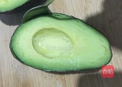 牛油果奶昔的做法图解3