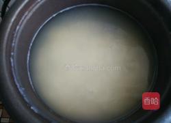 红萝卜肉末粥的做法图解1