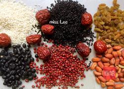 黑米杂粮粥的做法图解1