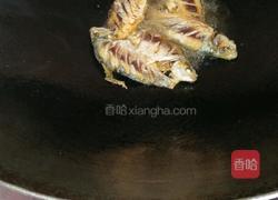 蚝油焖黄鱼的做法图解3