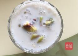 红心猕猴桃椰汁西米露的做法图解6