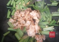 芹菜炒肉的做法图解9