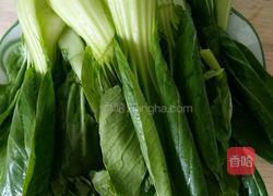 油菜炒香菇的做法图解1