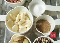 蒜香油辣子的做法图解1