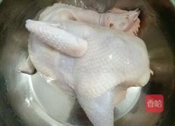 电饭煲焖鸡的做法图解1