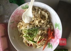 青椒拌干丝的做法图解5