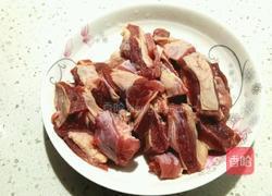 茄汁牛腩的做法图解1