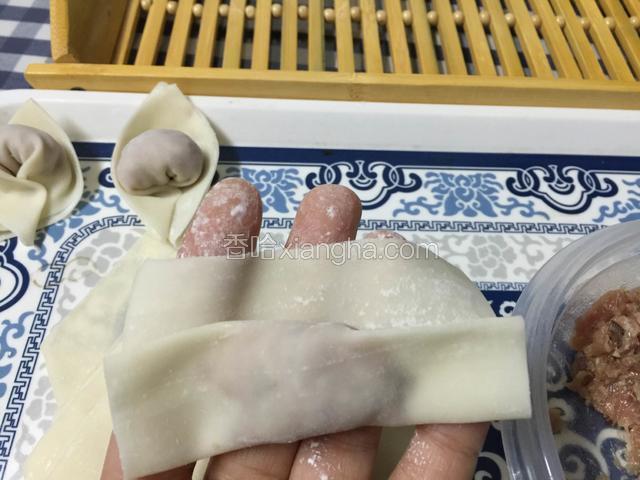 再往里卷一次。