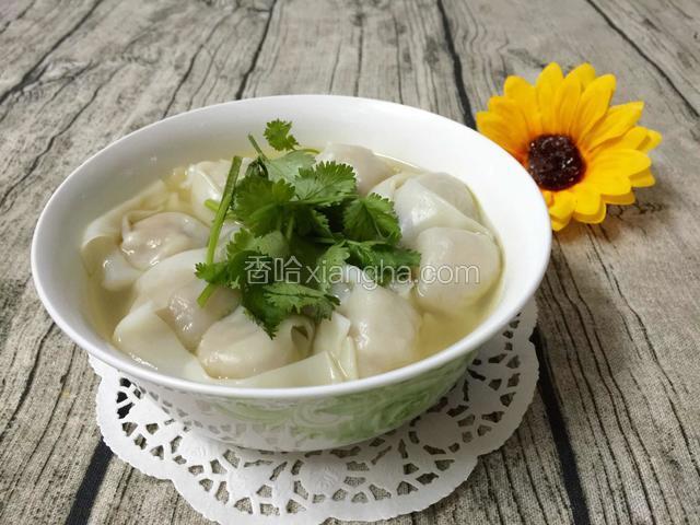 猪肉香菇大云吞