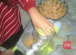 橘子汁的做法图解3