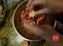 石榴速剥的做法图解4