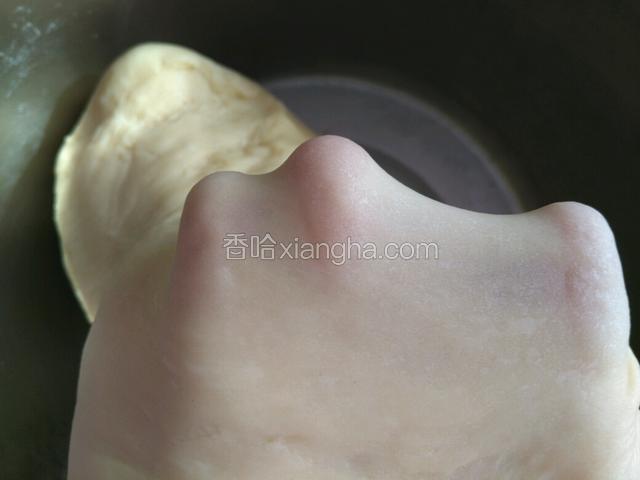 全程揉面一小时  就 出膜啦  ！