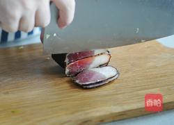 芹菜腊肉的做法图解3