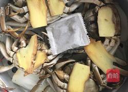 蒸大螃蟹的做法图解2