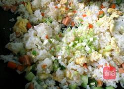 三色炒饭的做法图解8