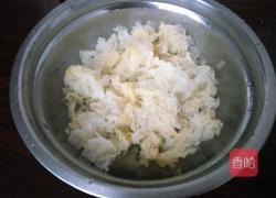 红枣冰糖银耳莲子羹的做法图解3