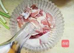 雪碧栗子鸡的做法图解3