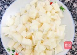 香辣藕丁的做法图解1