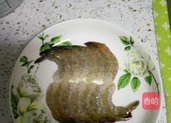 凤尾香酥虾球的做法图解1
