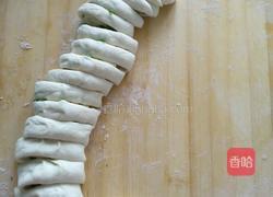 奶香花卷的做法图解4