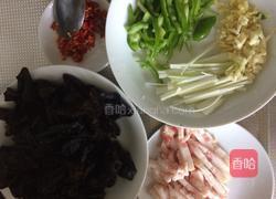 肉丝炒黑木耳(剁椒篇)的做法图解2