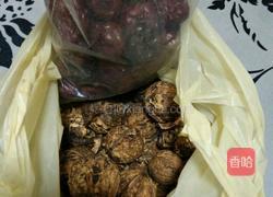 红枣夹核桃的做法图解1