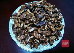 糖炒核桃仁的做法图解2