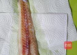 红焖狭鳕鱼的做法图解2