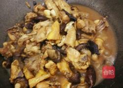 香菇焖鸡的做法图解14