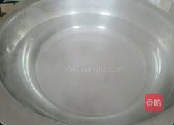 脊骨土豆海鲜锅的做法图解2