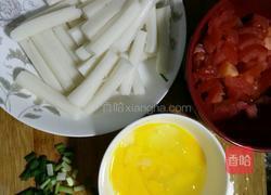 番茄炒年糕的做法图解1