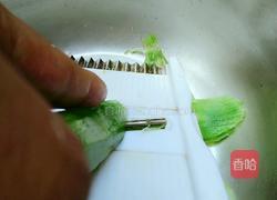 凉拌莴笋的做法图解2