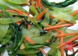 胡萝卜莴笋炒瘦肉的做法图解5