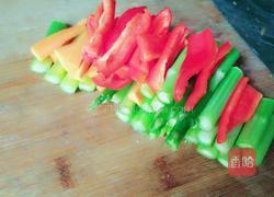 芦笋炒肉条的做法图解2