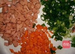 玉米面饼的做法图解1