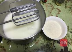 10寸戚风蛋糕的做法图解3