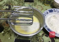 10寸戚风蛋糕的做法图解12