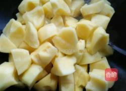 土豆焖饭的做法图解3