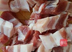 五花肉烧冻豆腐的做法图解3