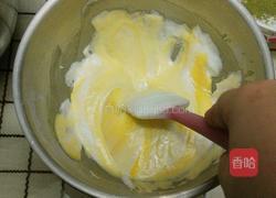 葡萄干樱桃果酱蛋糕卷~抹茶双色蛋糕卷的做法图解11