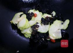 佛手瓜炒木耳的做法图解13