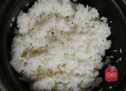 腊味彩疏炒饭的做法图解2