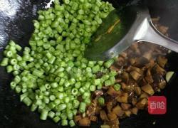 腊味彩疏炒饭的做法图解12