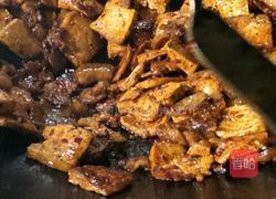 回锅肉煎豆腐的做法图解6