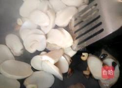 杏鲍菇炒肉的做法图解9