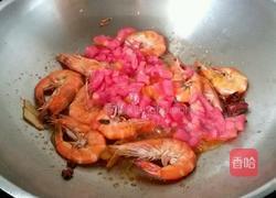 西红柿烧河虾的做法图解6