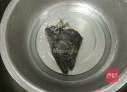 清蒸牙片鱼头的做法图解1