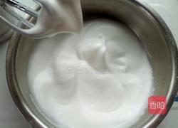 戚风蛋糕的做法图解8